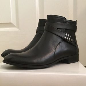 NWOT Anne Klein Leather Booties